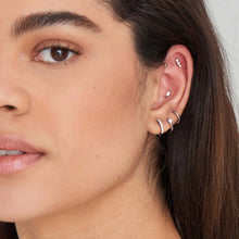 Laden Sie das Bild in den Galerie-Viewer, Silver Sparkle Huggie Hoop Earrings