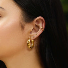 Load image into Gallery viewer, Gold Four-Petal Stud Earrings