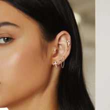 Laden Sie das Bild in den Galerie-Viewer, Ania Haie Pointed Star Stud Earrings