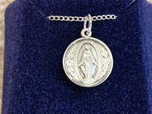 Charger l'image dans la galerie, Miraculous Medal Silver Round With Chain Religious