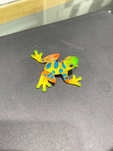 Load image into Gallery viewer, Small Rain Forest Frog Glass Figurine