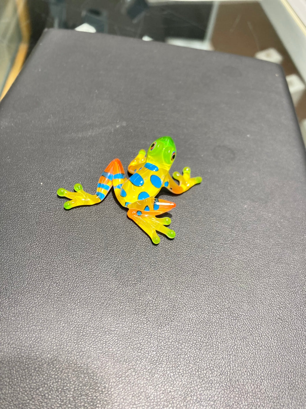 Small Rain Forest Frog Glass Figurine