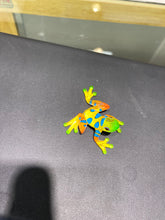 Load image into Gallery viewer, Small Rain Forest Frog Glass Figurine