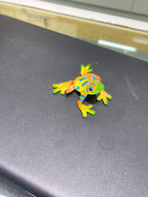 Load image into Gallery viewer, Small Rain Forest Frog Glass Figurine