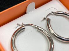Load image into Gallery viewer, Cape Cod Silver Hoop Earrings
