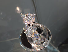 Load image into Gallery viewer, Curious Cat Crystal Figurine