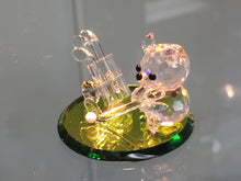 Load image into Gallery viewer, Tee Shot Teddy Crystal Figurine