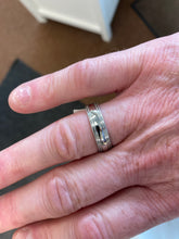 Load image into Gallery viewer, Men&#39;s Chrome Wedding Band Size 10