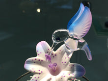 Load image into Gallery viewer, Hummingbird &amp; Flower Glass Figurine