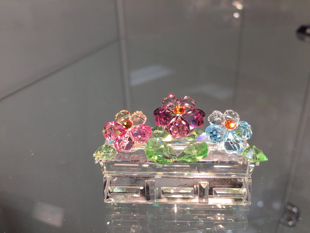 Pansies Cyrstal Figurine
