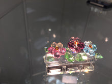 Load image into Gallery viewer, Pansies Cyrstal Figurine