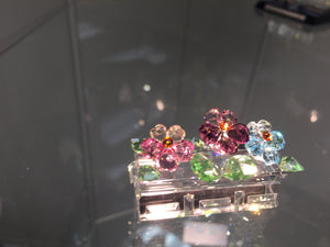 Pansies Cyrstal Figurine