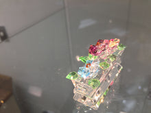Load image into Gallery viewer, Pansies Cyrstal Figurine