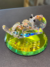 Load image into Gallery viewer, Chillin Otter Crystal Figurine