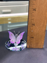Load image into Gallery viewer, Pink Butterfly Glass Figurine