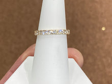 Cargar imagen en el visor de la galería, Half Carat Diamond Gold Band