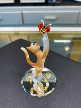 Load image into Gallery viewer, Cat And Butterfly Glass Figurine