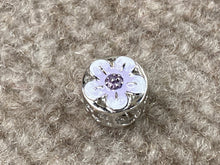 Load image into Gallery viewer, Flower Silver Bead