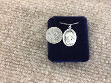 Charger l'image dans la galerie, Saint Theresa Sterling Silver Medal With 18 Inch Chain Religious