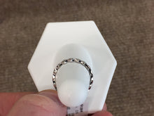 Cargar imagen en el visor de la galería, White Gold Diamond Liana Ring