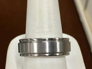Men's Titanium Wedding Ring
