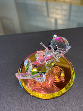Load image into Gallery viewer, Chillin Otter Crystal Figurine
