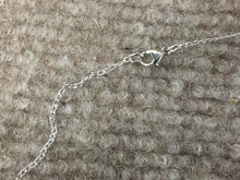 Charger l'image dans la galerie, Pink Silver Miraculous Medal And Chain