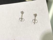 Load image into Gallery viewer, Diamond Stud Earrings 0.41 Carats White Gold