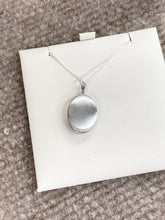 Load image into Gallery viewer, Silver Diamond Locket