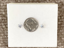 Load image into Gallery viewer, Diamond Stud Earrings 0.75 Carats