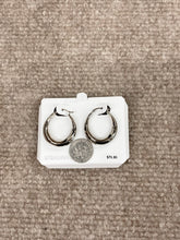Load image into Gallery viewer, Silver Shell Hoop Earrings