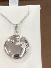 Cargar imagen en el visor de la galería, Silver Diamond Locket With Chain