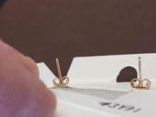 Load image into Gallery viewer, Cultured Pearl Gold Earring 5.25 Millimeters