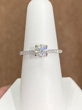 Load image into Gallery viewer, Diamond Engagement Ring White Gold