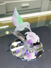 Load image into Gallery viewer, Hummingbird Glass Figurine