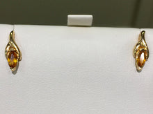 Load image into Gallery viewer, Gold Citrine Earrings