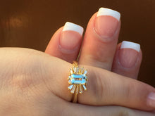 Charger l'image dans la galerie, Topaz And Diamond 14 K Gold Cocktail Ring Baguette Diamonds