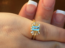 Charger l'image dans la galerie, Topaz And Diamond 14 K Gold Cocktail Ring Baguette Diamonds